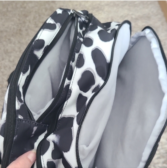 Nike Black and White Backpack with Orange Logo XL Brasila - Picture 5 of 7